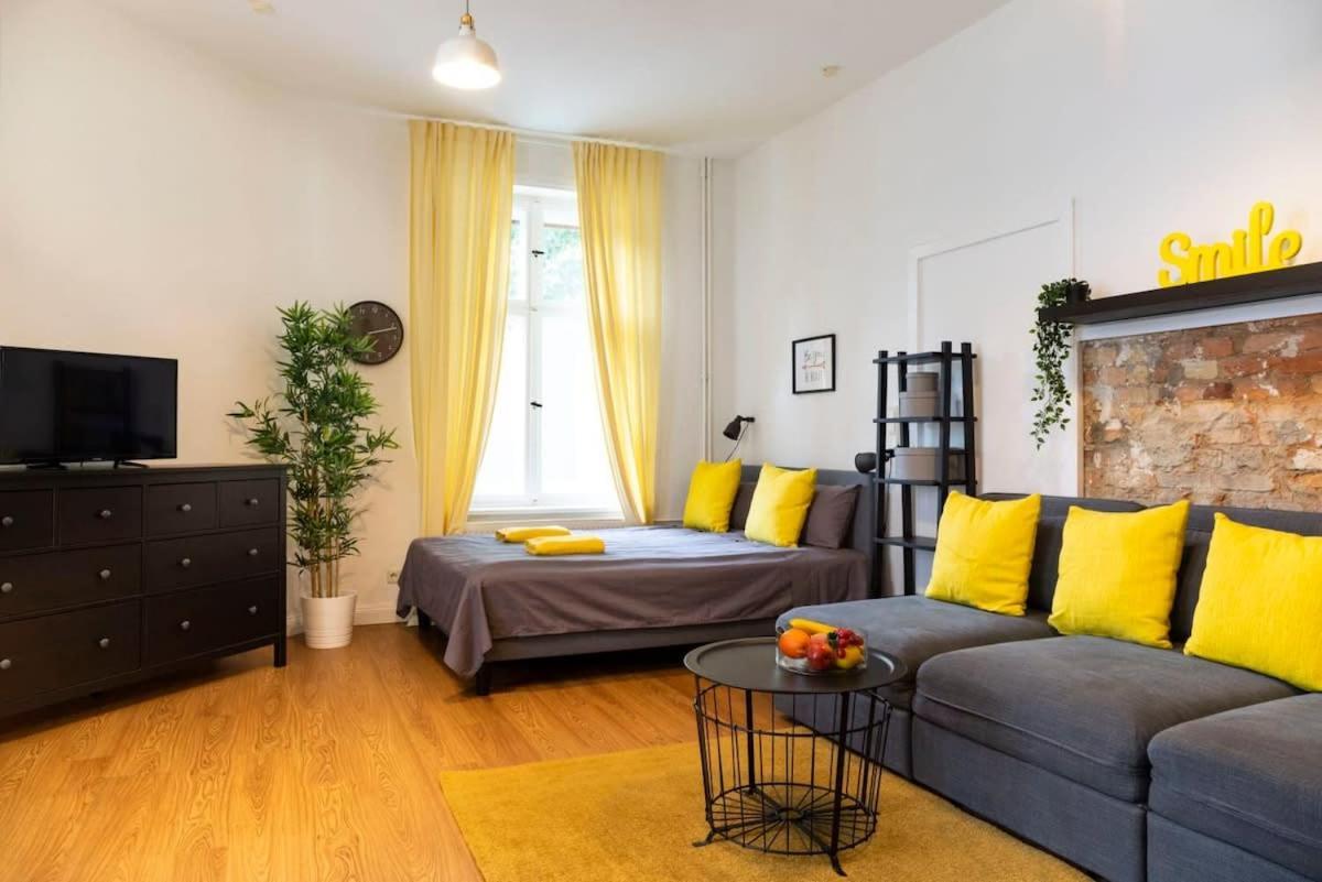 Shabby Chic Self Checkin And Free Street Parking Appartement